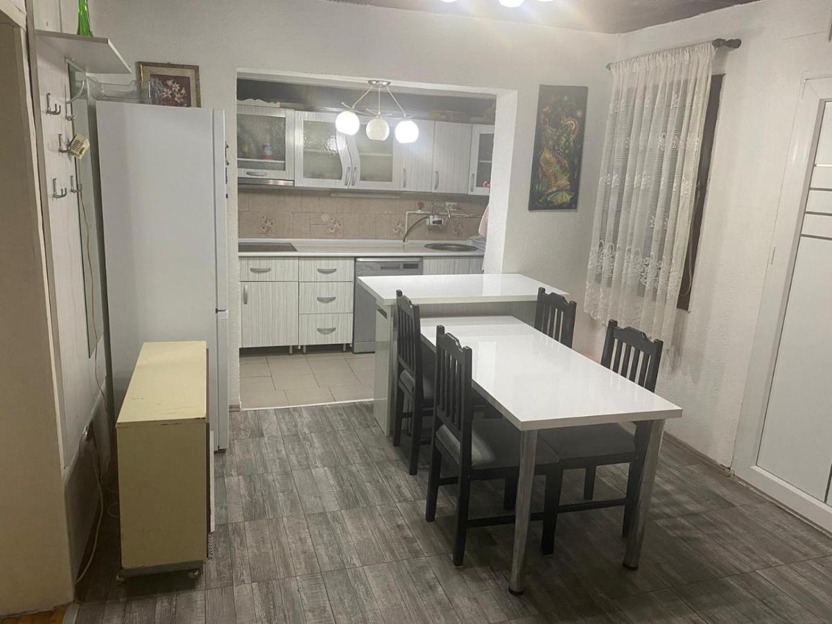 Iliovski Inn - Just Like Home Прилеп Екстериор снимка