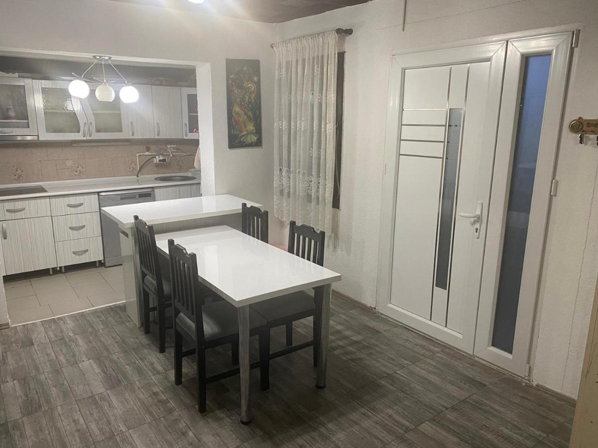 Iliovski Inn - Just Like Home Прилеп Екстериор снимка